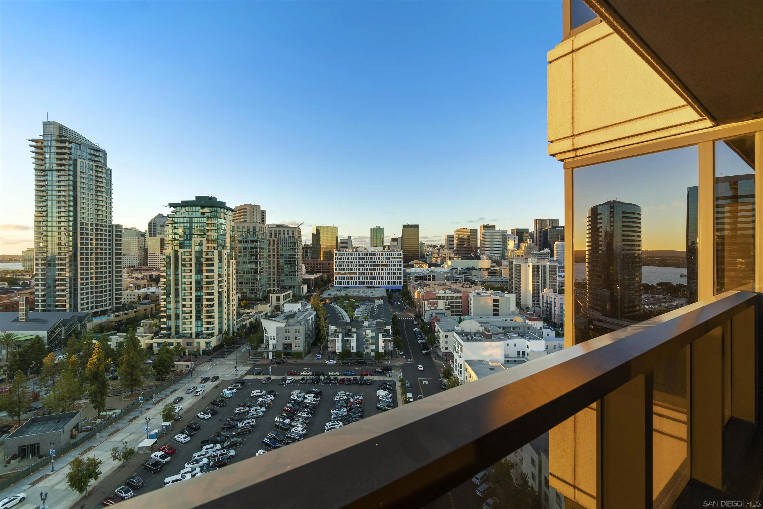 https://cdn.realtyfeed.com/cdn/127/220024283/2690e8a428823016584482bdf59b4814.webp