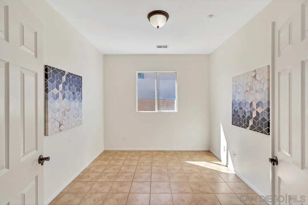 https://cdn.realtyfeed.com/cdn/127/220024494/3e97bd2751176d11cf51b6455f905a61.webp