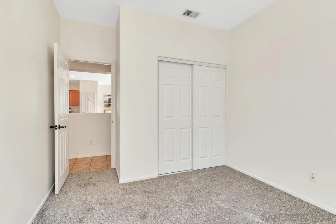 https://cdn.realtyfeed.com/cdn/127/220024494/48c806b934025fc7a5168d75f113ae77.webp