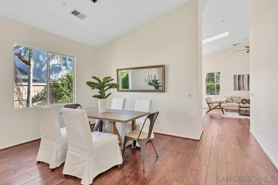 https://cdn.realtyfeed.com/cdn/127/220024494/939622b011533a24880611d9e4de8821.webp