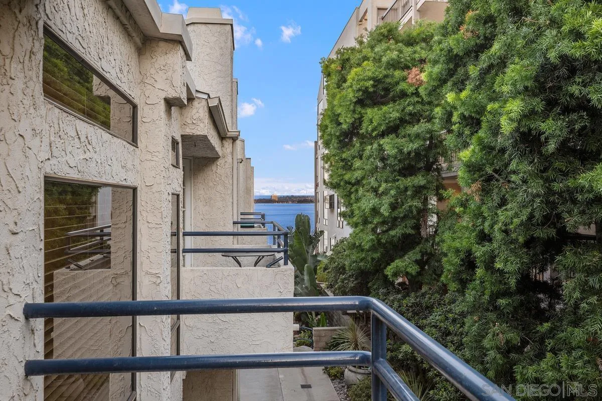 https://cdn.realtyfeed.com/cdn/127/220024613/4148908f3efd5cb87a6cf46aa7202845.webp