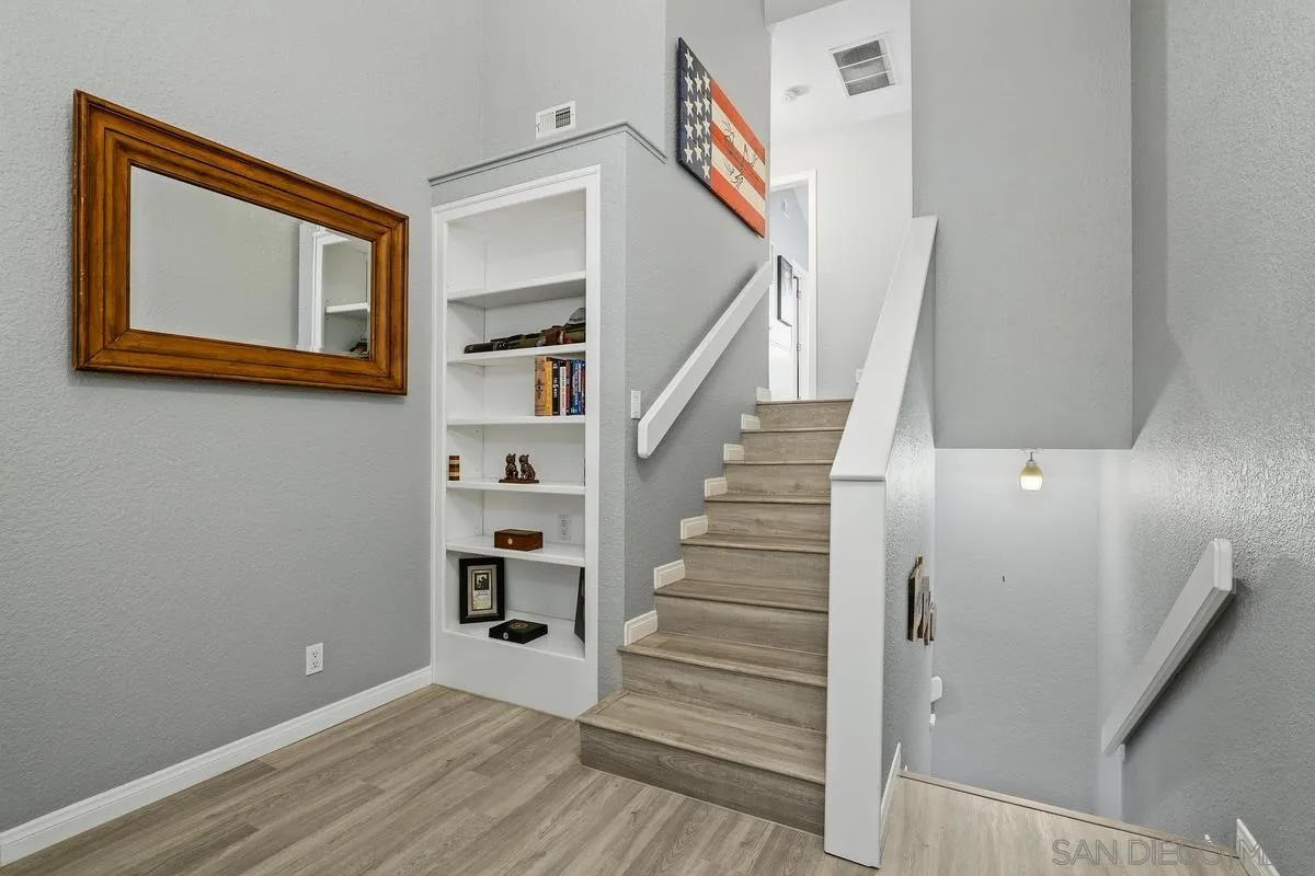 https://cdn.realtyfeed.com/cdn/127/220024613/436f2e76a50e6adf0bdac59731dc01d2.webp