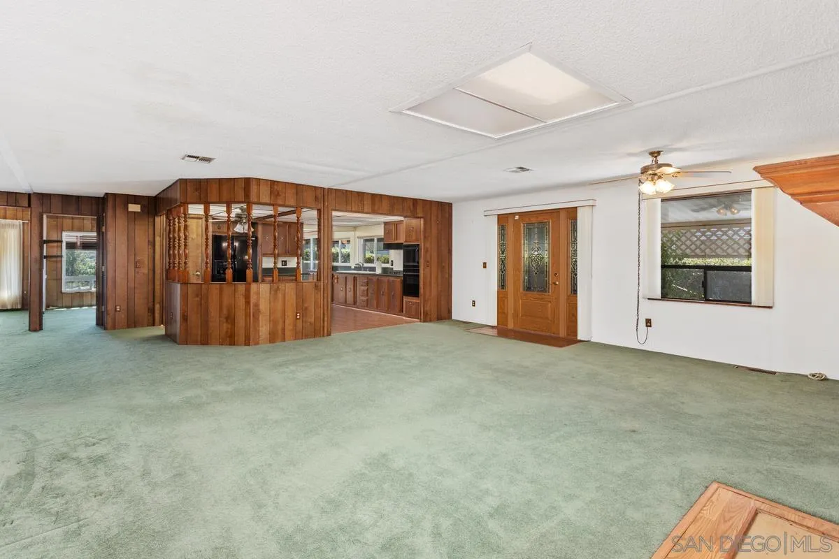 https://cdn.realtyfeed.com/cdn/127/220024655/110b1eca9eb34851b17cb08ef86ce6c3.webp