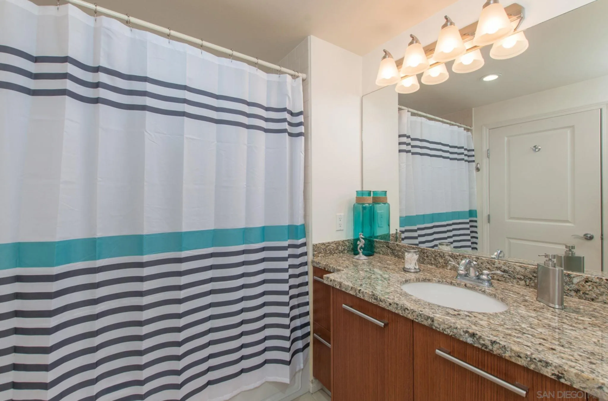 https://cdn.realtyfeed.com/cdn/127/220024774/184b5cd22d404332ae5d45bc14d47aa0.webp