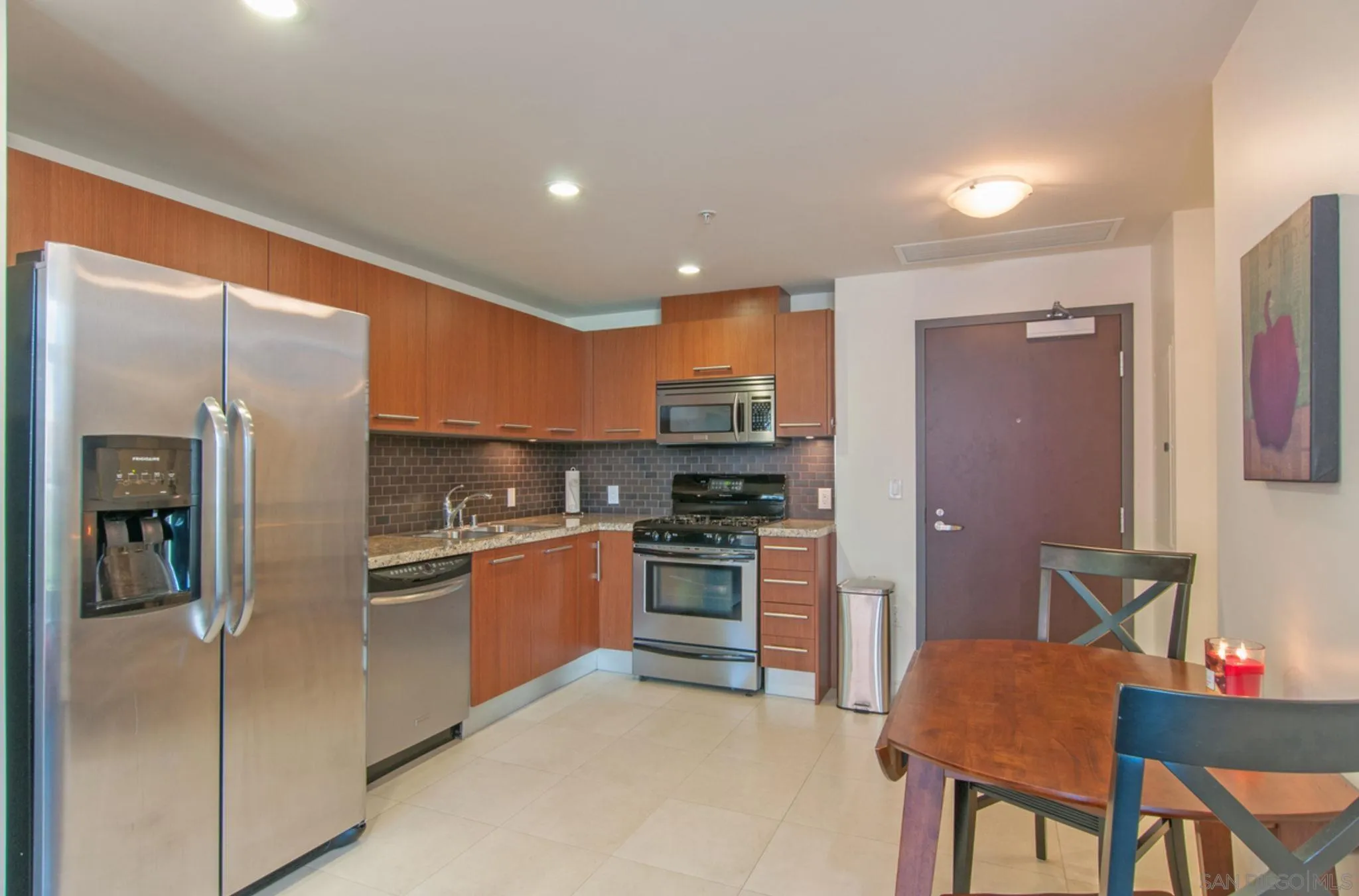 https://cdn.realtyfeed.com/cdn/127/220024774/959d44857701f9a6e1985ead167d7788.webp