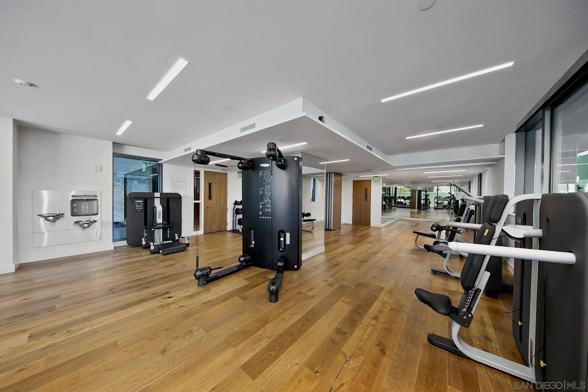 https://cdn.realtyfeed.com/cdn/127/220024978/bc466b1121f1ab7f7078f69eca7604ba.webp