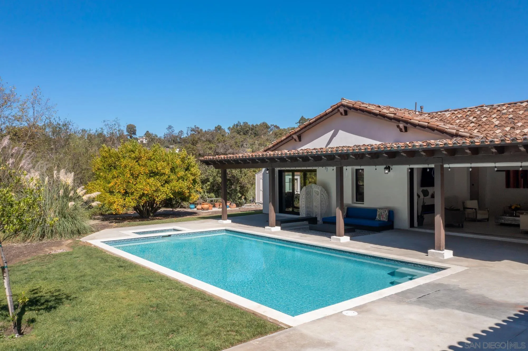 https://cdn.realtyfeed.com/cdn/127/220025153/fc110db1c130ec4576d498ebe3ea8d18.webp