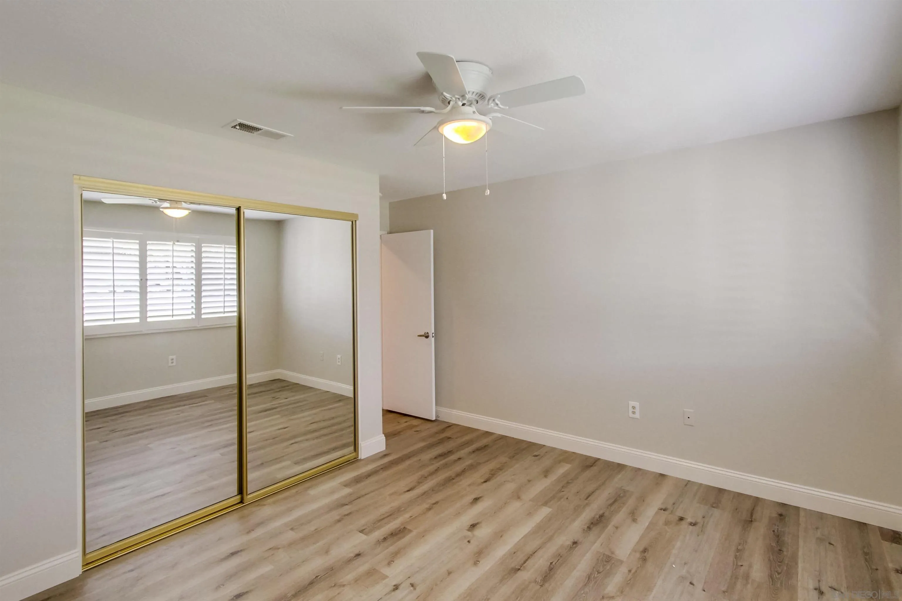 https://cdn.realtyfeed.com/cdn/127/220025209/0f5715195d3ec41800035cb24f72ef3e.webp