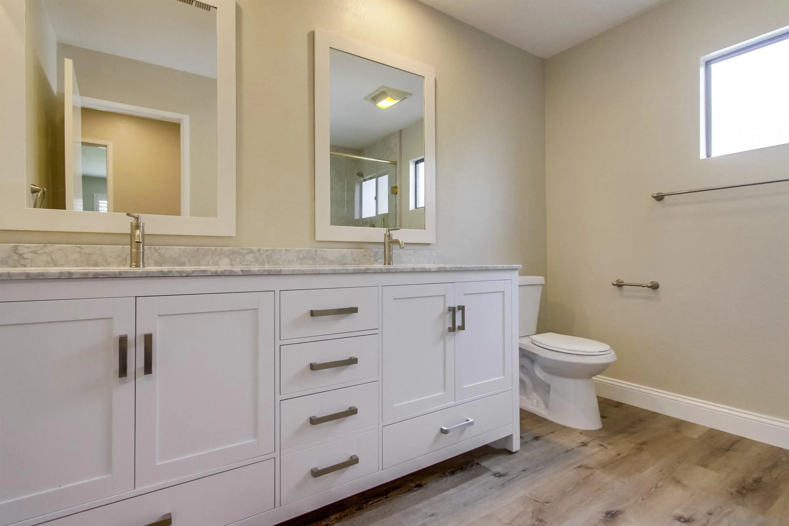 https://cdn.realtyfeed.com/cdn/127/220025209/38a829d52b8a318e242a11d55cf7143b.webp