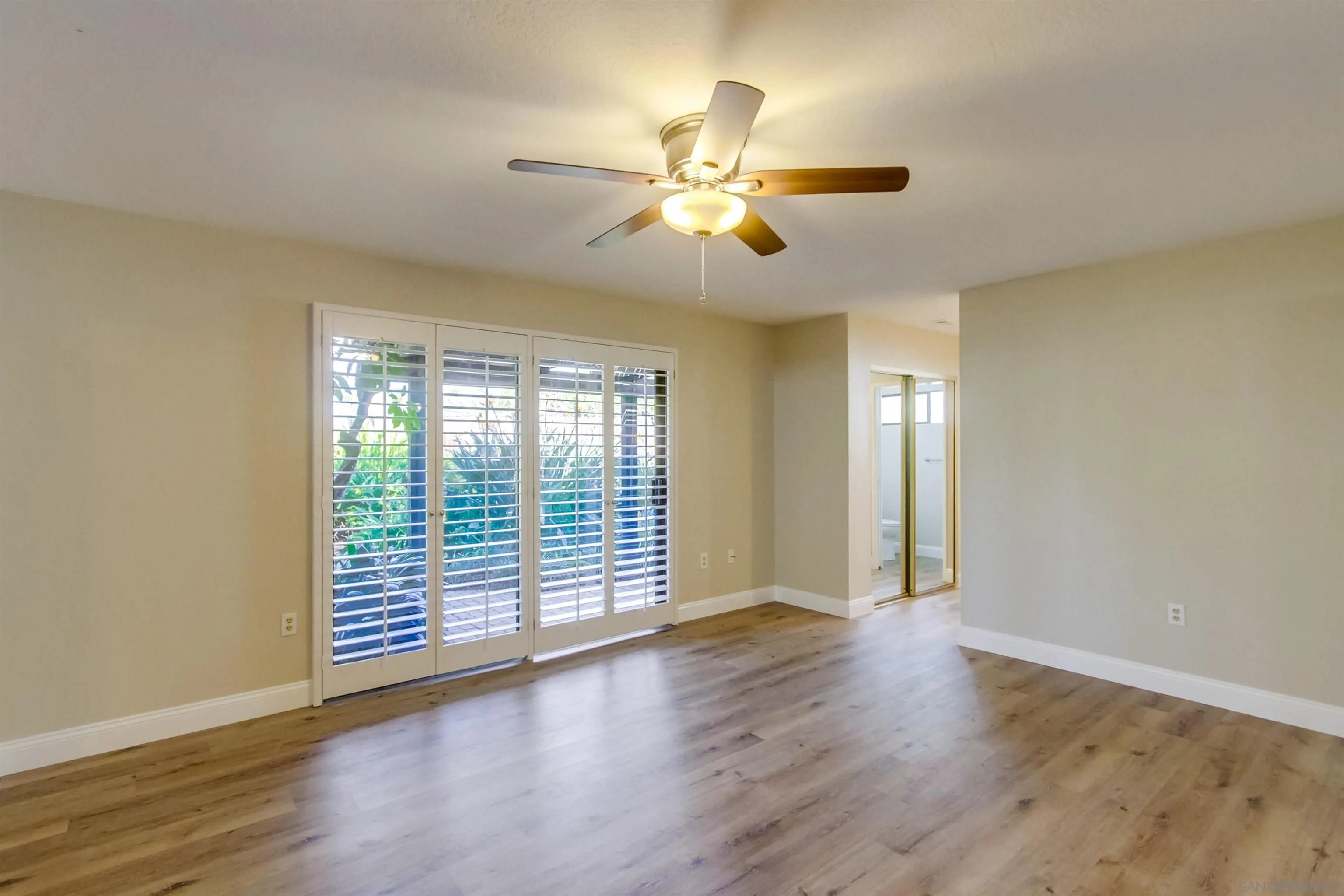 https://cdn.realtyfeed.com/cdn/127/220025209/4d563de45138c06f54499f2ee9080976.webp