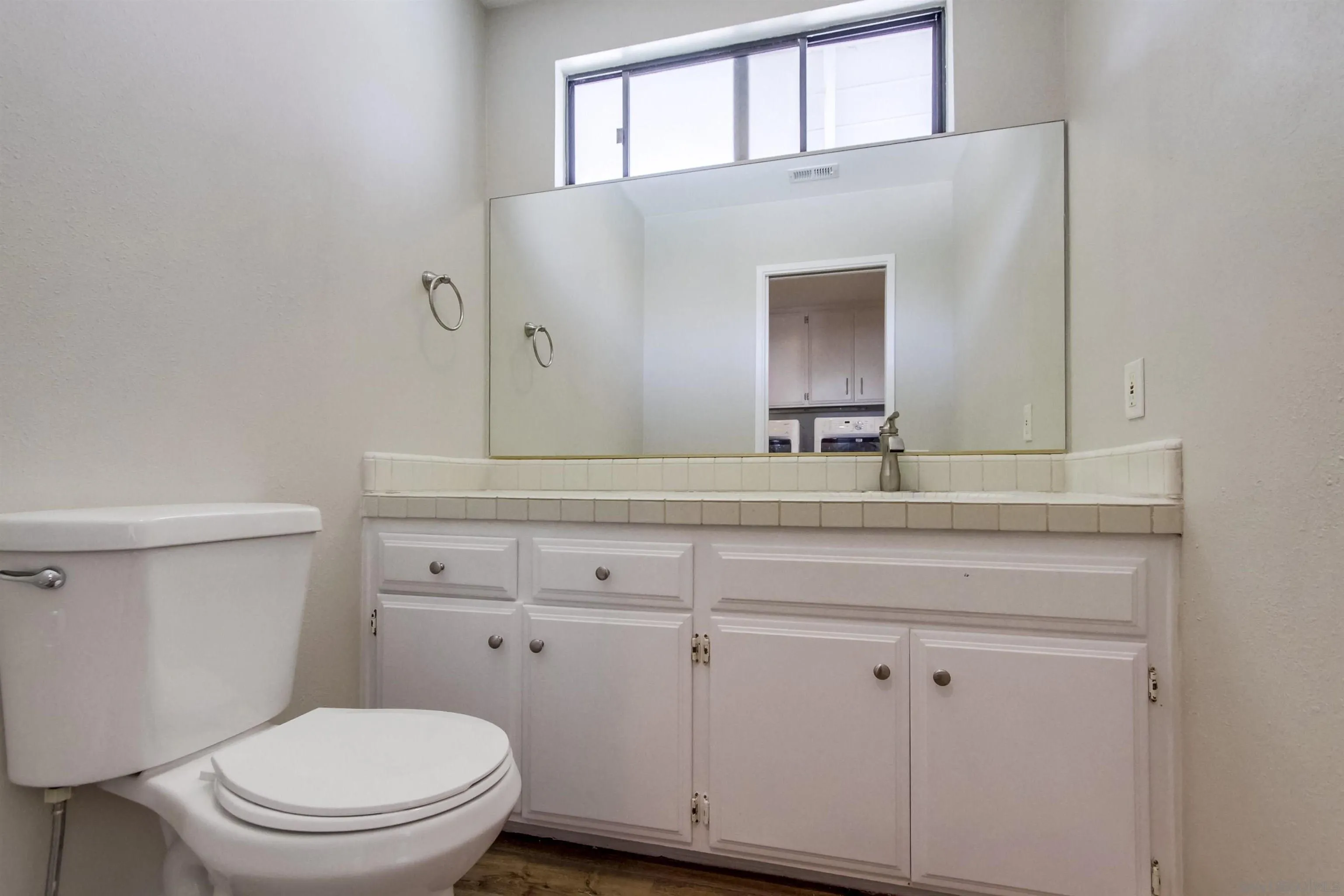 https://cdn.realtyfeed.com/cdn/127/220025209/4f70d12dedd75e60fd6f2fbeb40ebd07.webp