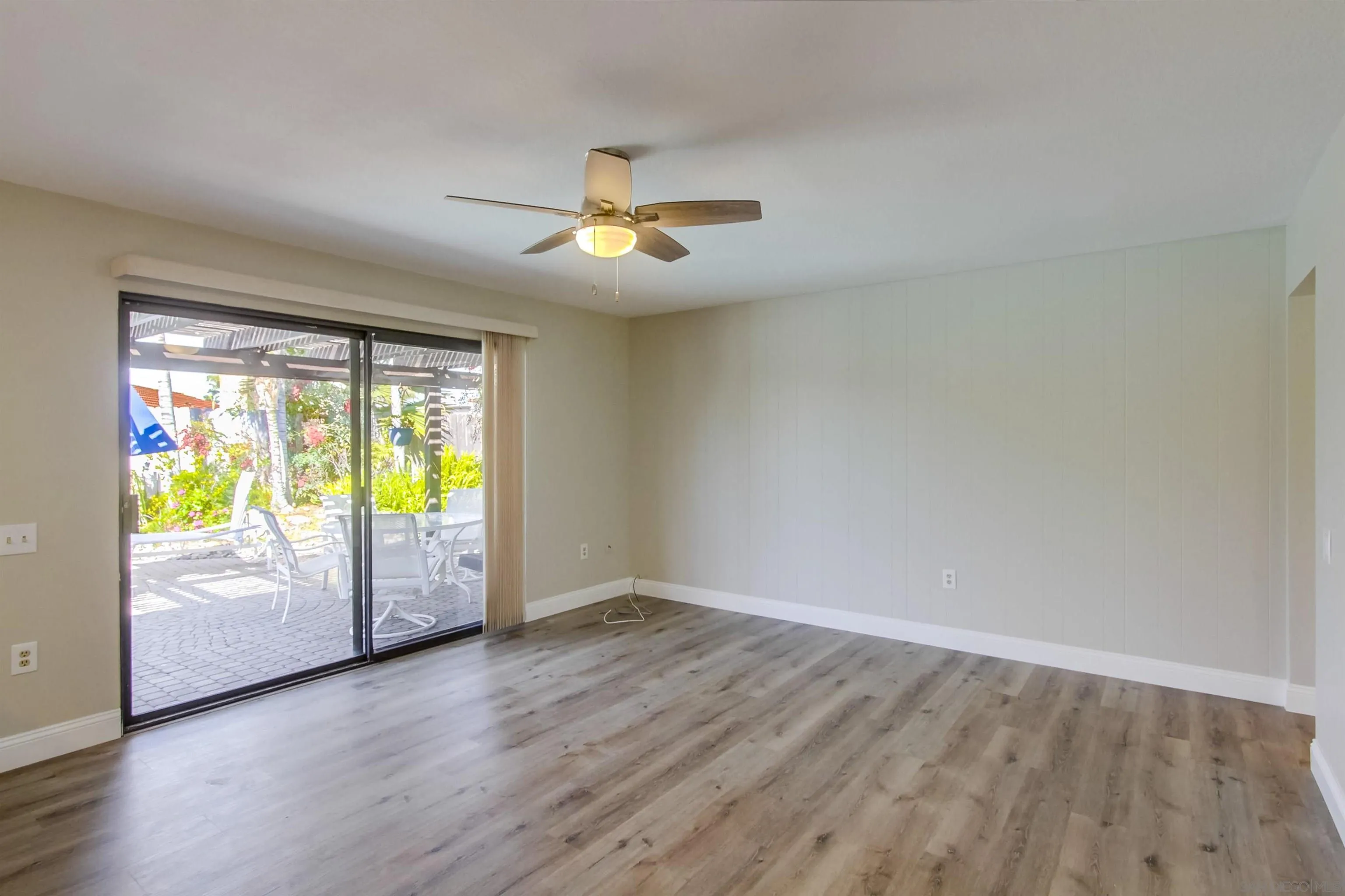 https://cdn.realtyfeed.com/cdn/127/220025209/69776c1e008637cd17d410e387e0a7f8.webp