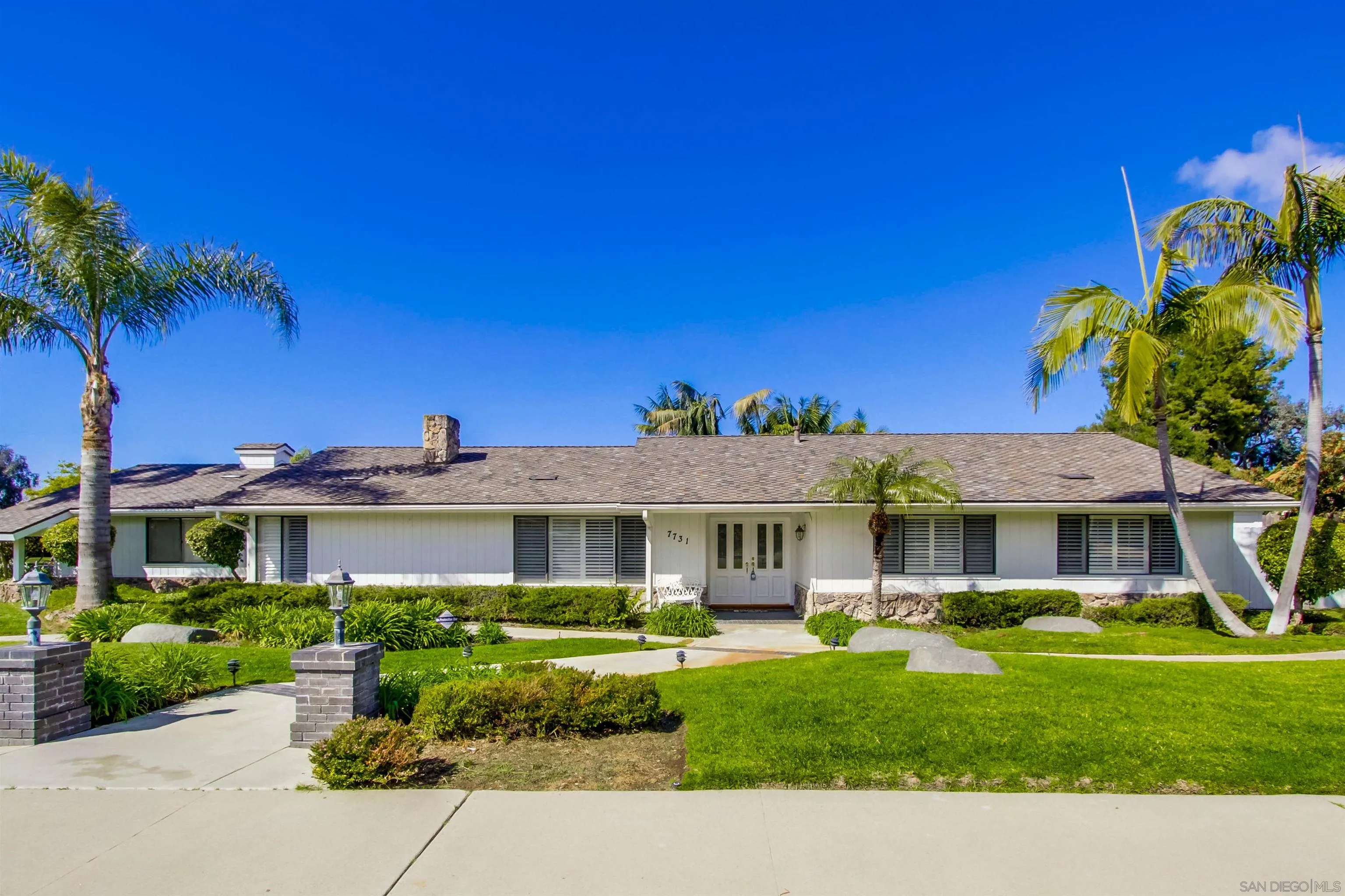 https://cdn.realtyfeed.com/cdn/127/220025209/88487f9a668c5f9e3cf3abadc56bfb17.webp