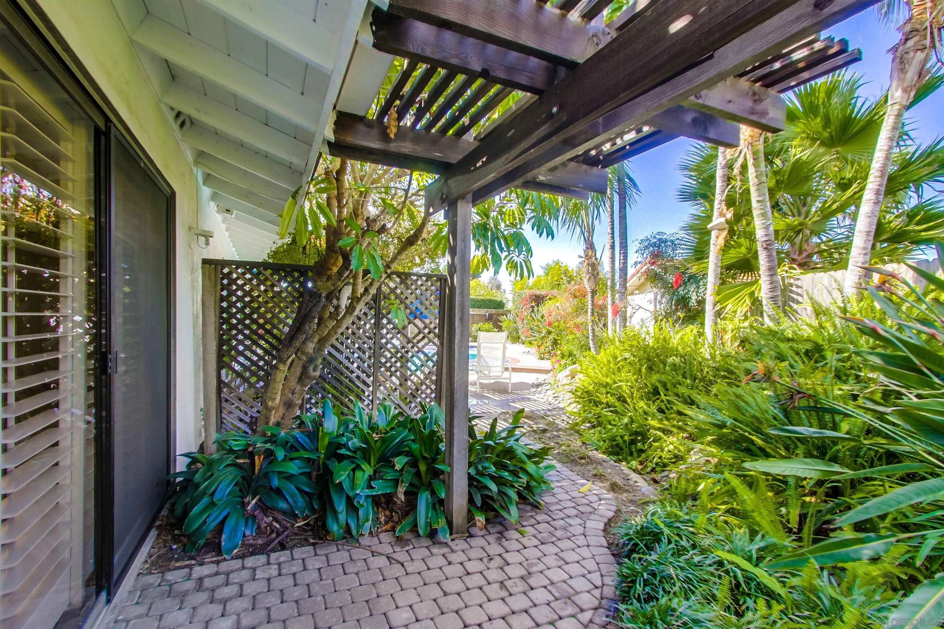 https://cdn.realtyfeed.com/cdn/127/220025209/9298534a079382a05a0ff2aacd8480c4.webp