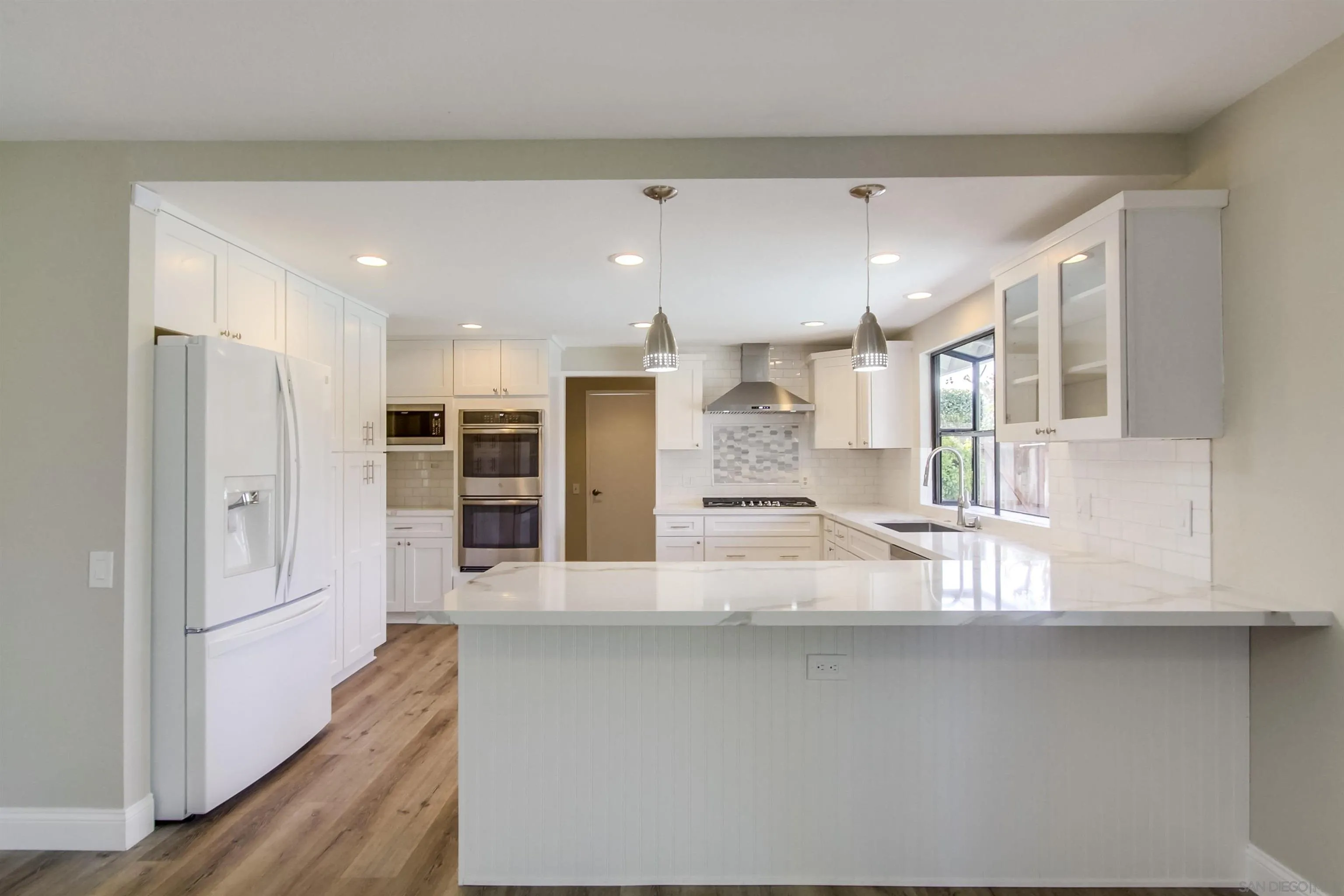 https://cdn.realtyfeed.com/cdn/127/220025209/c4b3cad765b0a4d5ded0f9f53990e448.webp