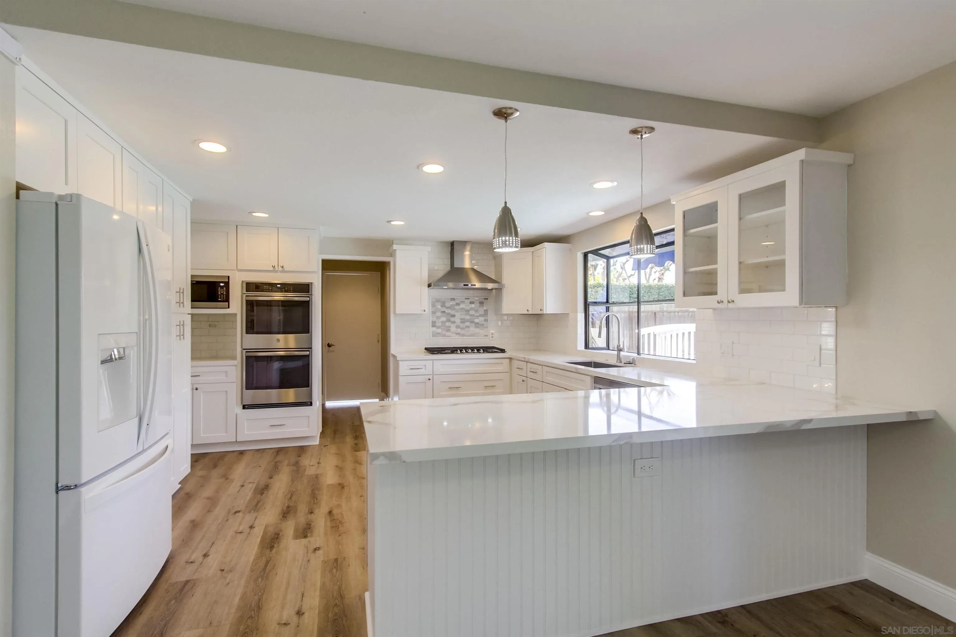 https://cdn.realtyfeed.com/cdn/127/220025209/cde8cbd5e221509e3f6444daf93e9da1.webp