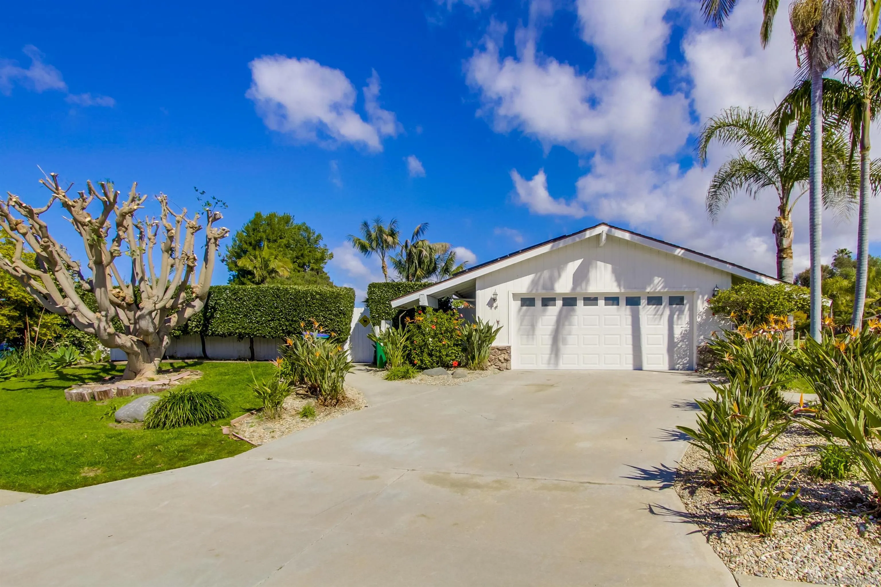https://cdn.realtyfeed.com/cdn/127/220025209/d329f0330b5247c2c6b9c960d7ea4737.webp
