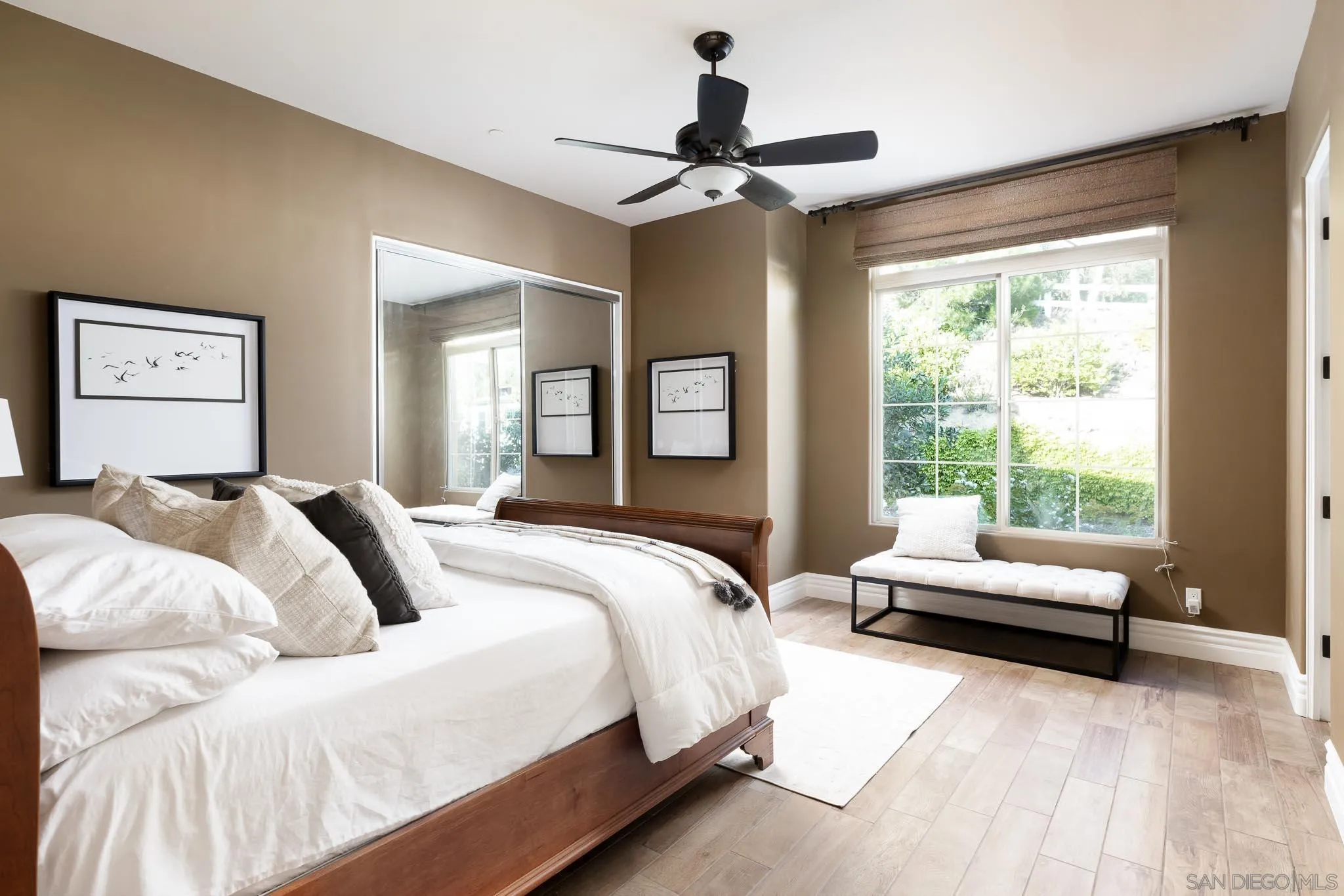 https://cdn.realtyfeed.com/cdn/127/220025507/cf782ed8f1f41c622fa2745578bfe123.webp