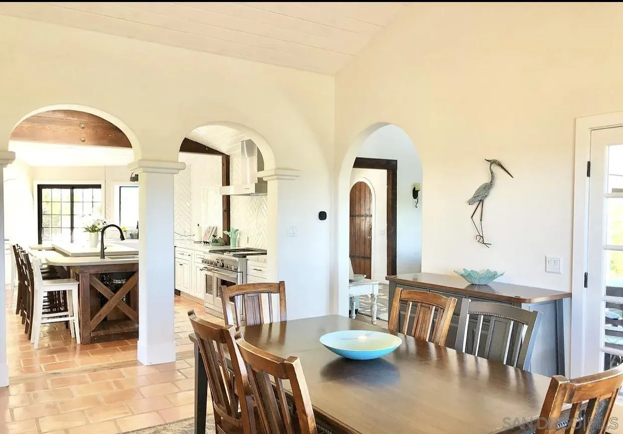 https://cdn.realtyfeed.com/cdn/127/220025795/5089562dd382bf4ae9b34915cca72766.webp