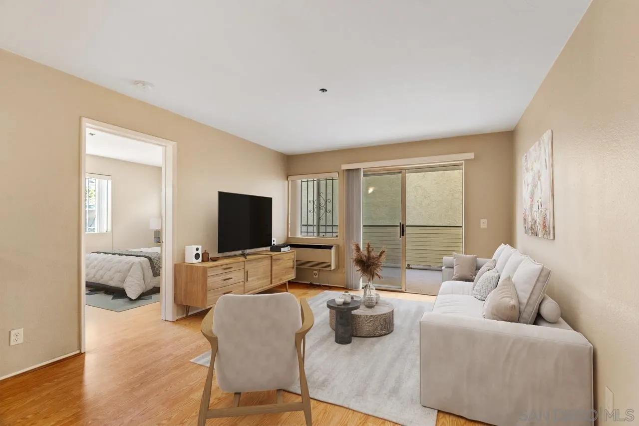 Photo #4: 220025824 Listing 