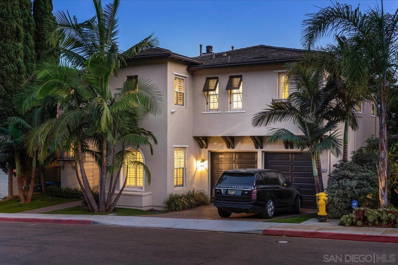 https://cdn.realtyfeed.com/cdn/127/220025882/0f4295e7060cce359e1bcf84602dcd87.webp
