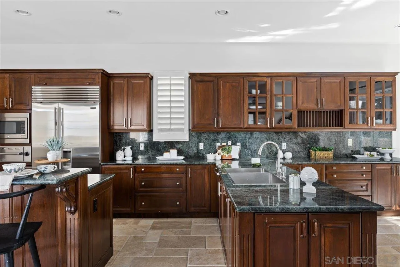 https://cdn.realtyfeed.com/cdn/127/220025882/5d06e4b97829ad166087be666c07bb6d.webp