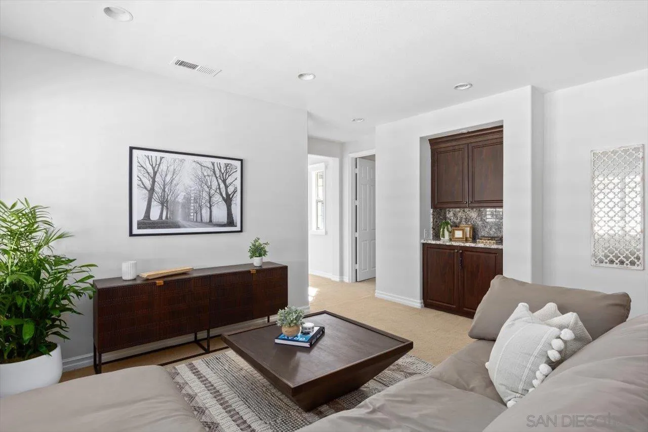 https://cdn.realtyfeed.com/cdn/127/220025882/6169e6e93d9a9fc3fd570e348d338fb8.webp