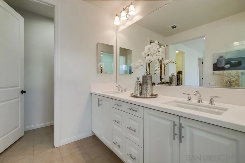 https://cdn.realtyfeed.com/cdn/127/220025942/25e368e7a308893584a902577a5517a4.webp