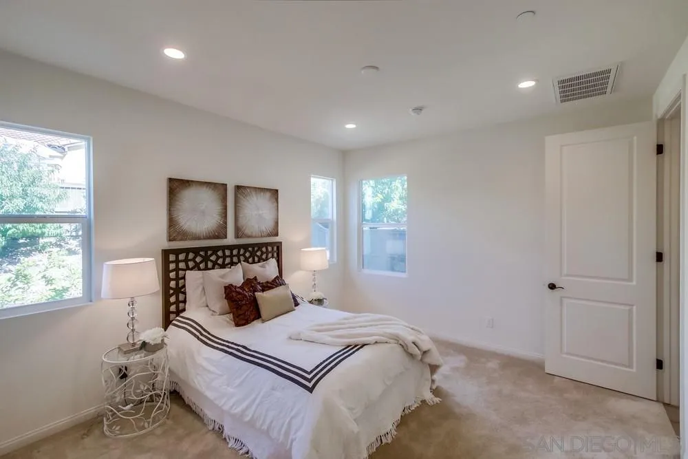 https://cdn.realtyfeed.com/cdn/127/220025942/ef29c6fdc702cec3db77932d890554ad.webp