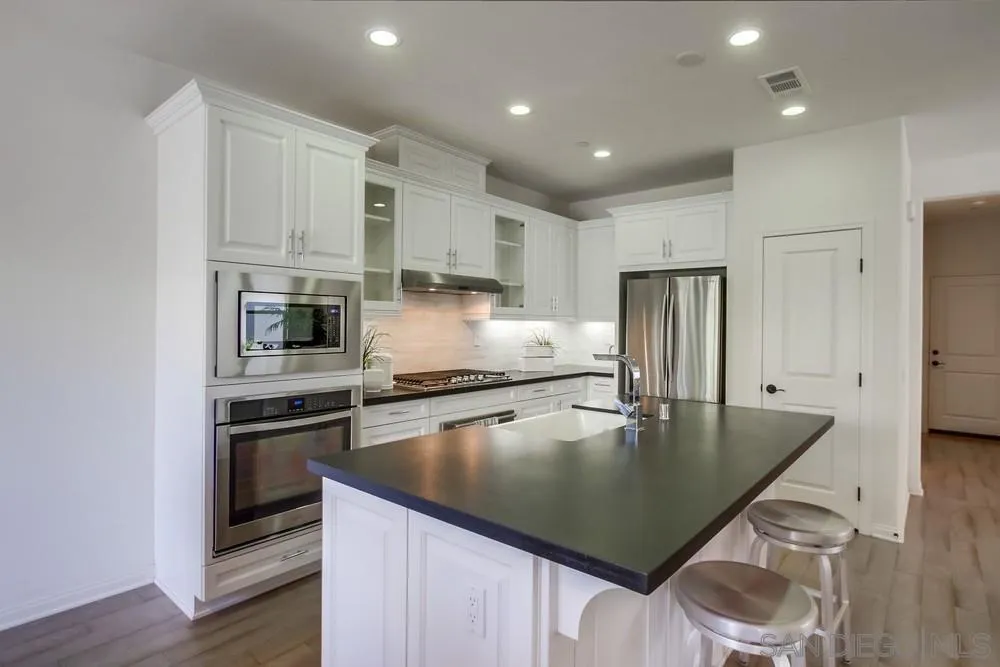 https://cdn.realtyfeed.com/cdn/127/220025942/f3825fa2b510569364560ad221a41dac.webp