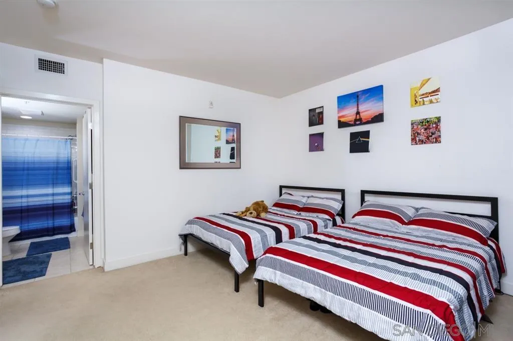 https://cdn.realtyfeed.com/cdn/127/220025975/2da1a0d1aefe70a65de253ec7a30785b.webp