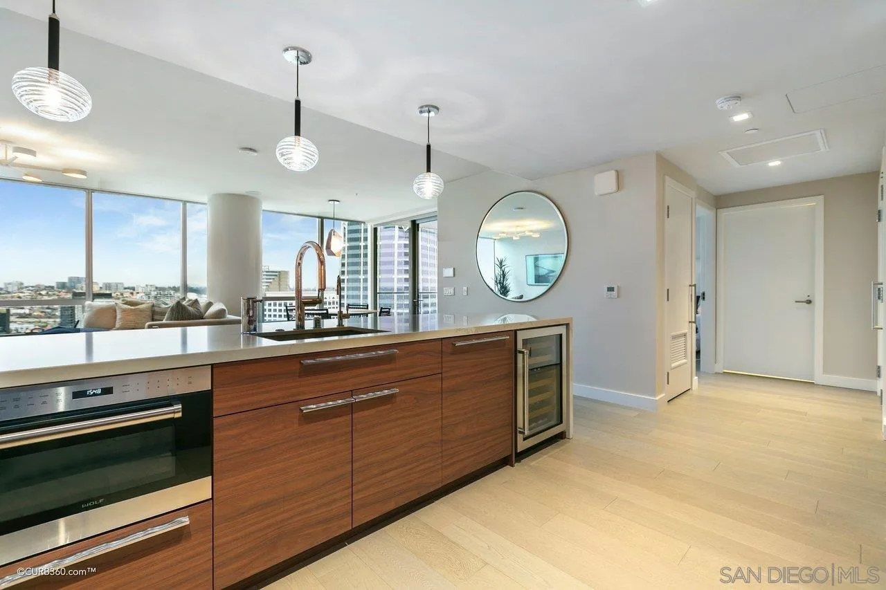 https://cdn.realtyfeed.com/cdn/127/220026117/df0c4f85740d699608479072183a590e.webp