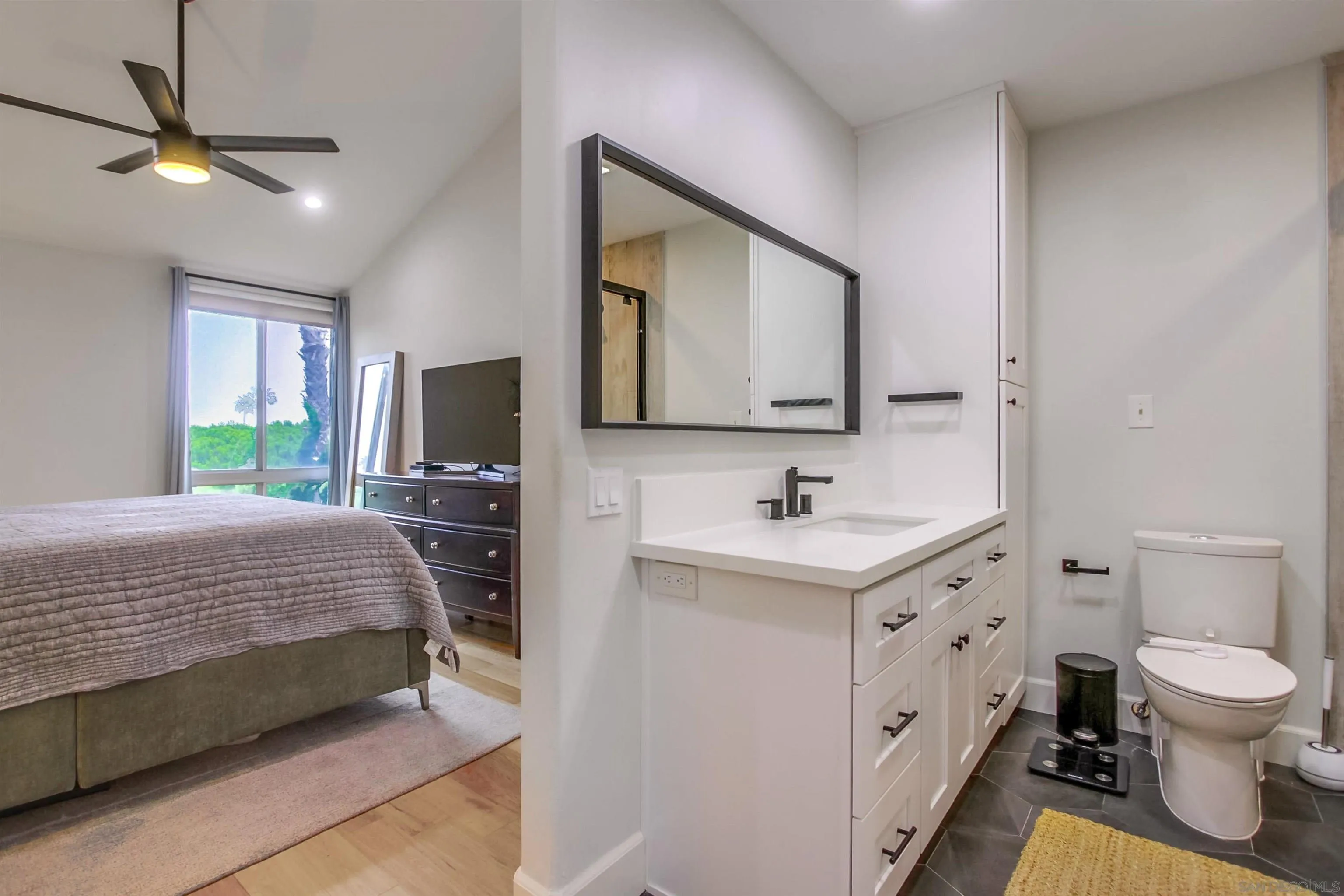 Photo #3: 220026188 Listing 