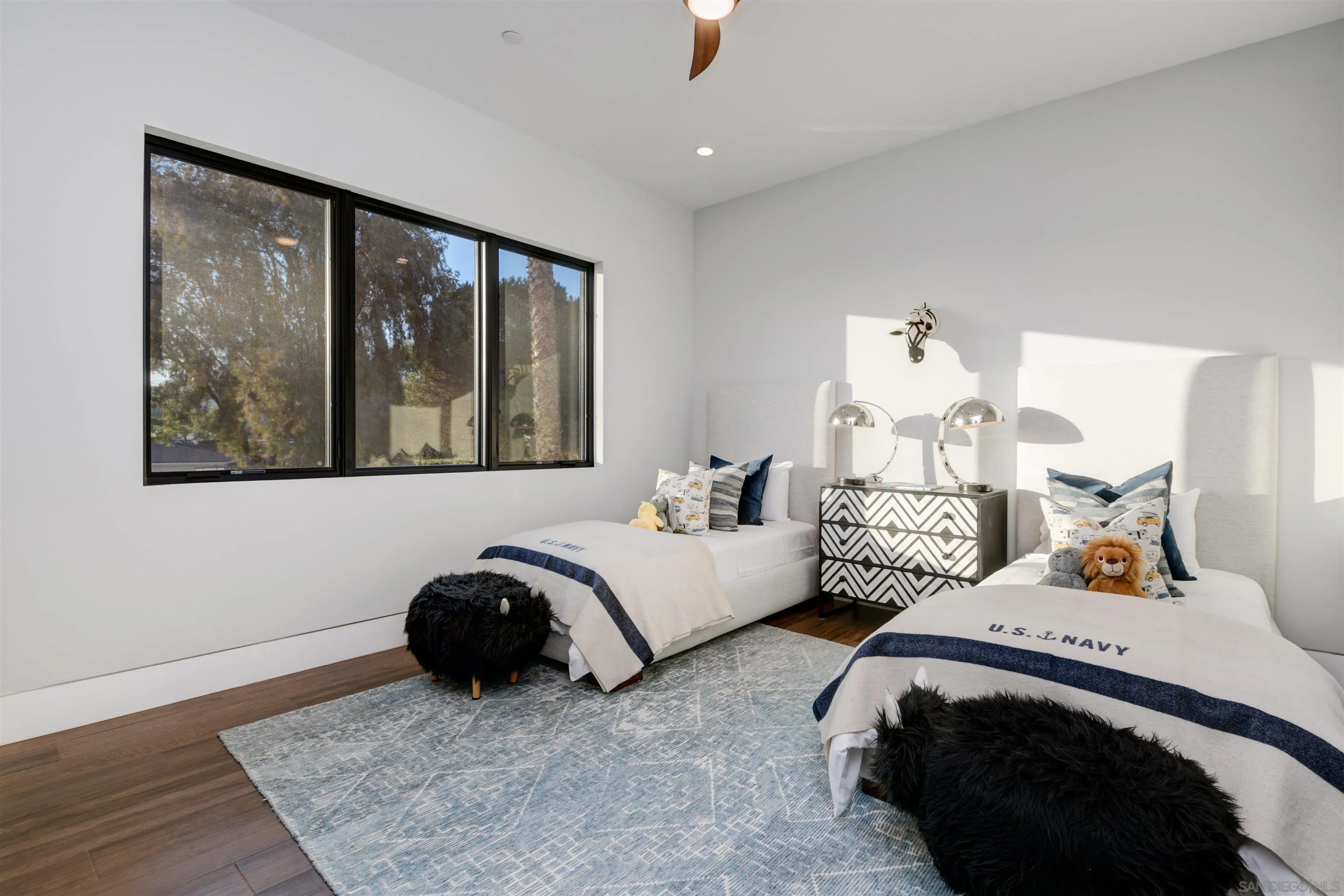 https://cdn.realtyfeed.com/cdn/127/220026265/163c0adcb1108c56f6a49b8132d550e3.webp