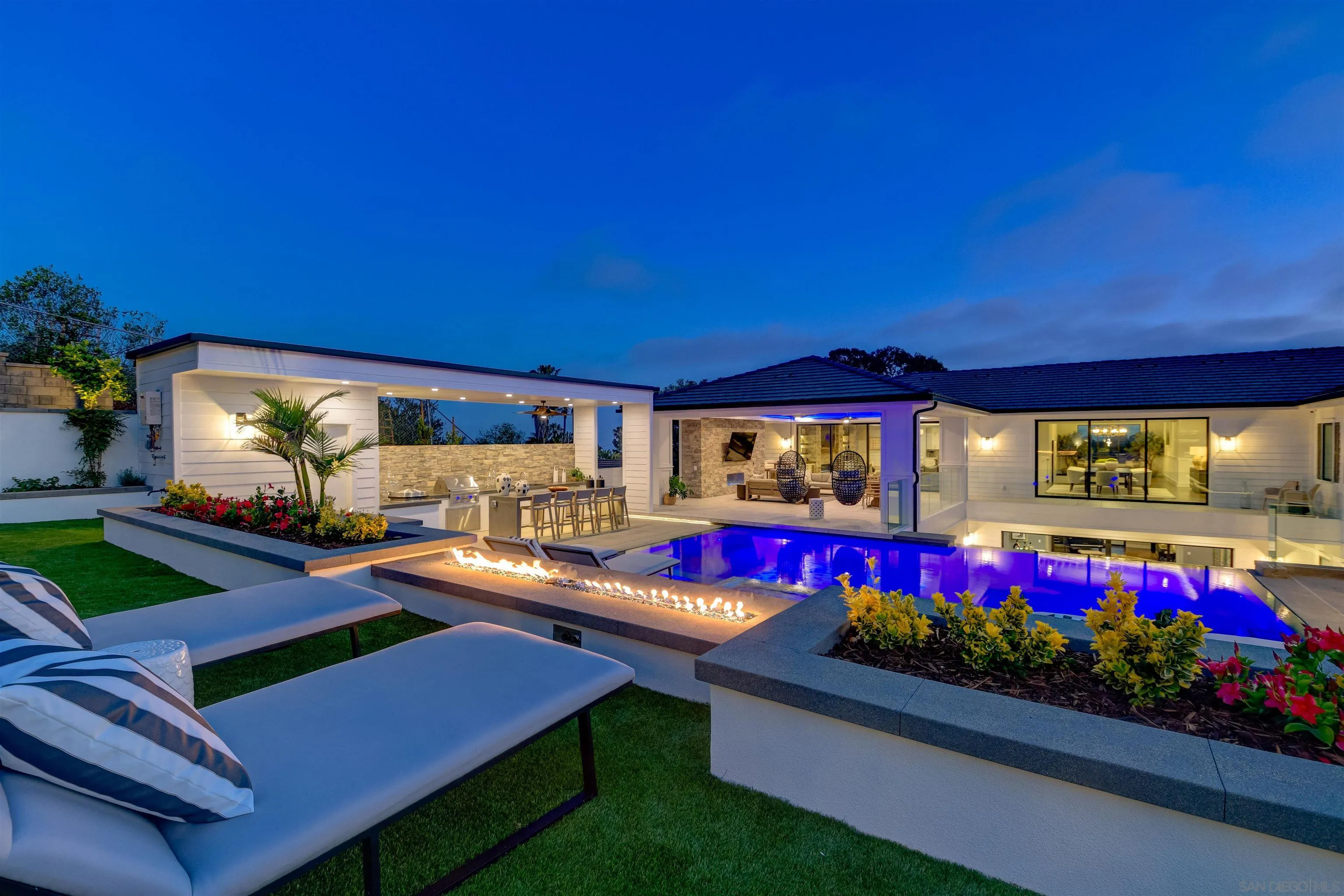 https://cdn.realtyfeed.com/cdn/127/220026265/449703247314c4209b04f2b8150dc163.webp