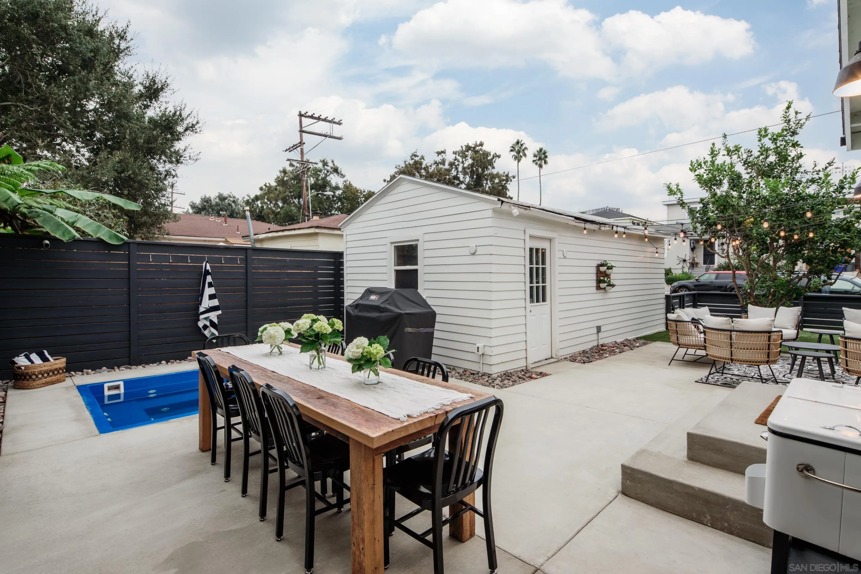 https://cdn.realtyfeed.com/cdn/127/220026286/6551ba51885af973e10e393bfcf9fe15.webp