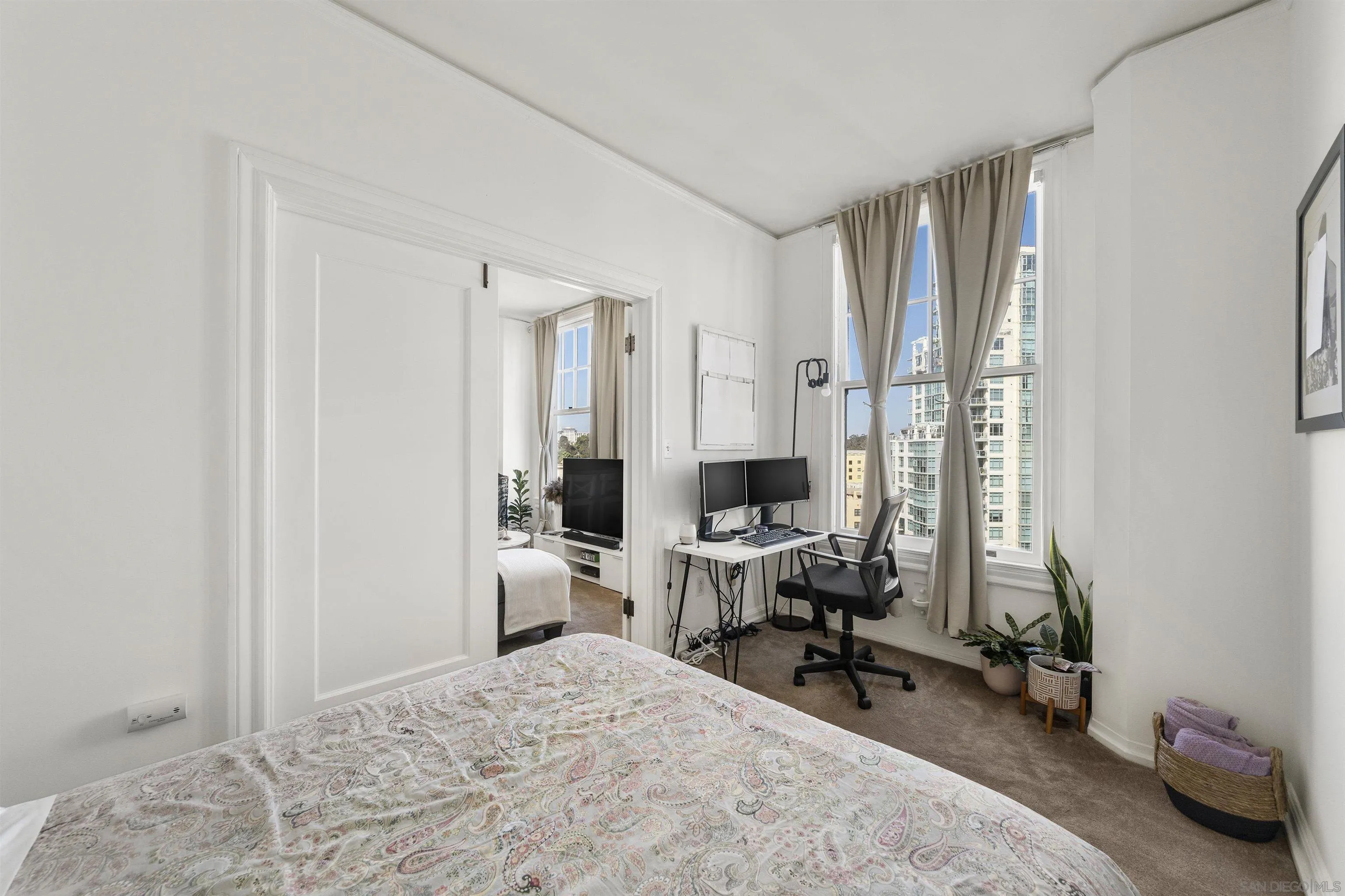 https://cdn.realtyfeed.com/cdn/127/220026371/22d9862ba4223283bbbc9287a21dadf8.webp
