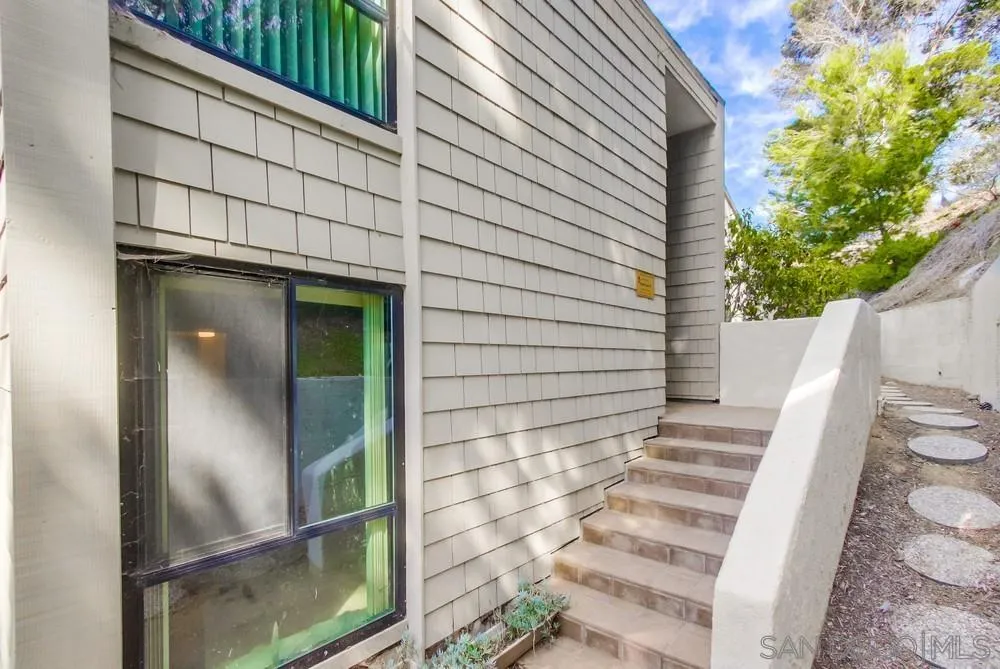 Photo #6: 220026509 Listing 