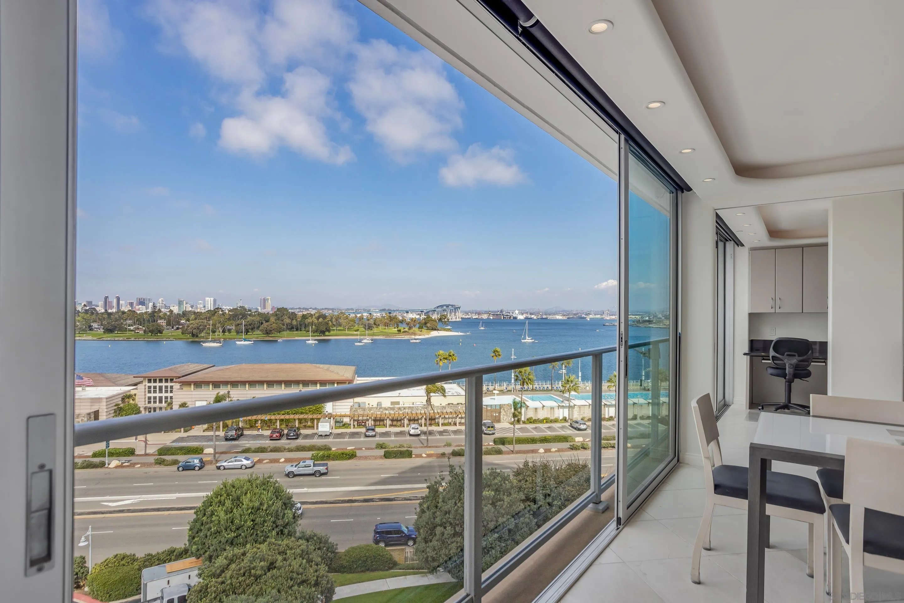 https://cdn.realtyfeed.com/cdn/127/220026597/25f1451830fabad134983c3948aa95f8.webp