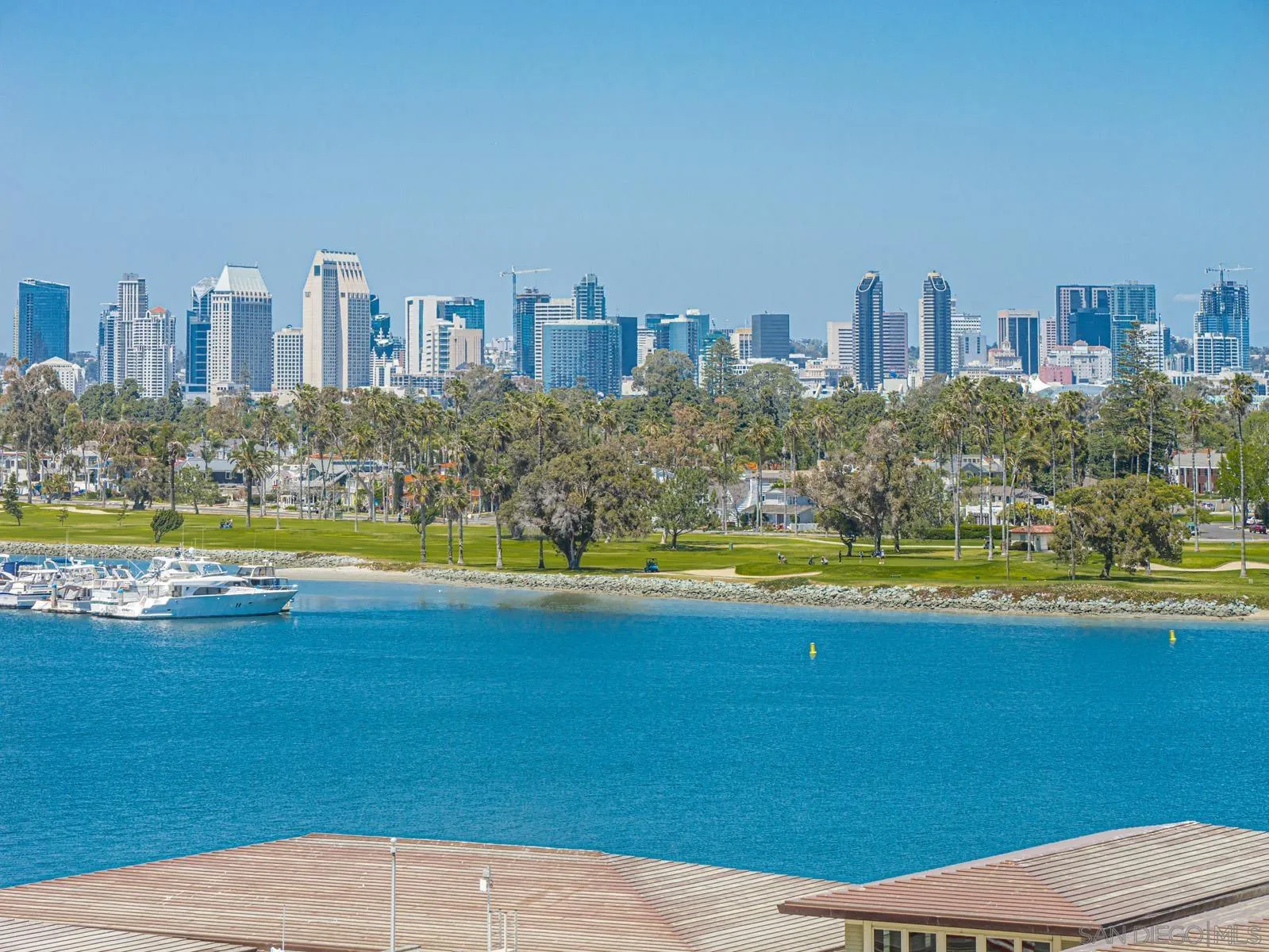 https://cdn.realtyfeed.com/cdn/127/220026597/466e39f671aafe86442bdf1ed2b3056e.webp
