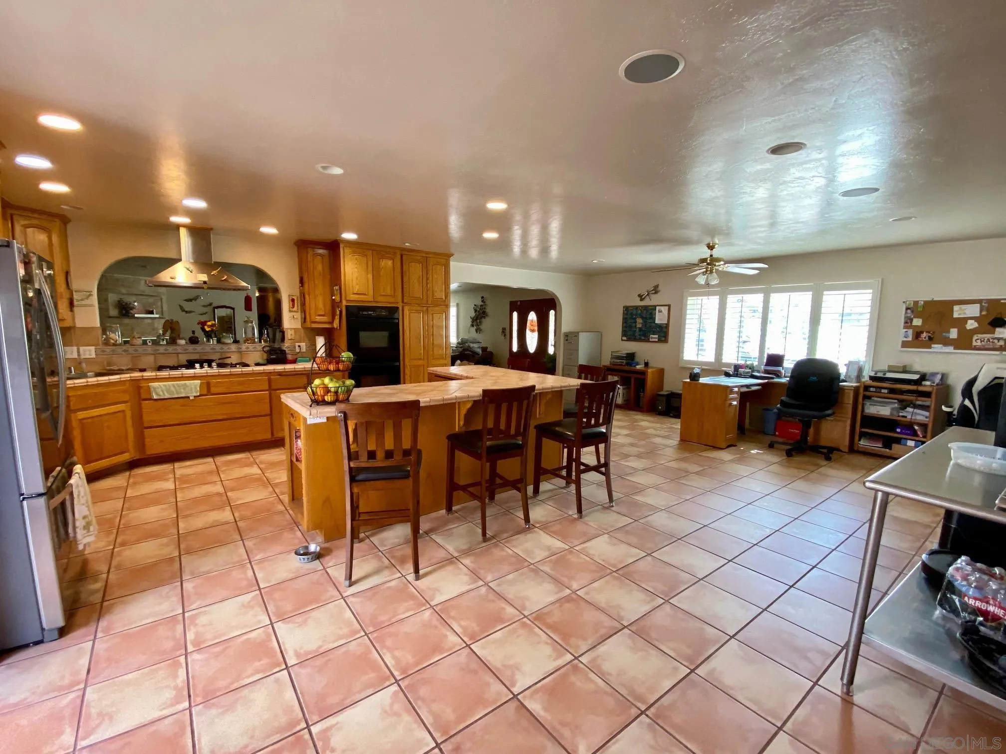 https://cdn.realtyfeed.com/cdn/127/220026607/dd06d279b82445eb8a2ec53b6564e049.webp