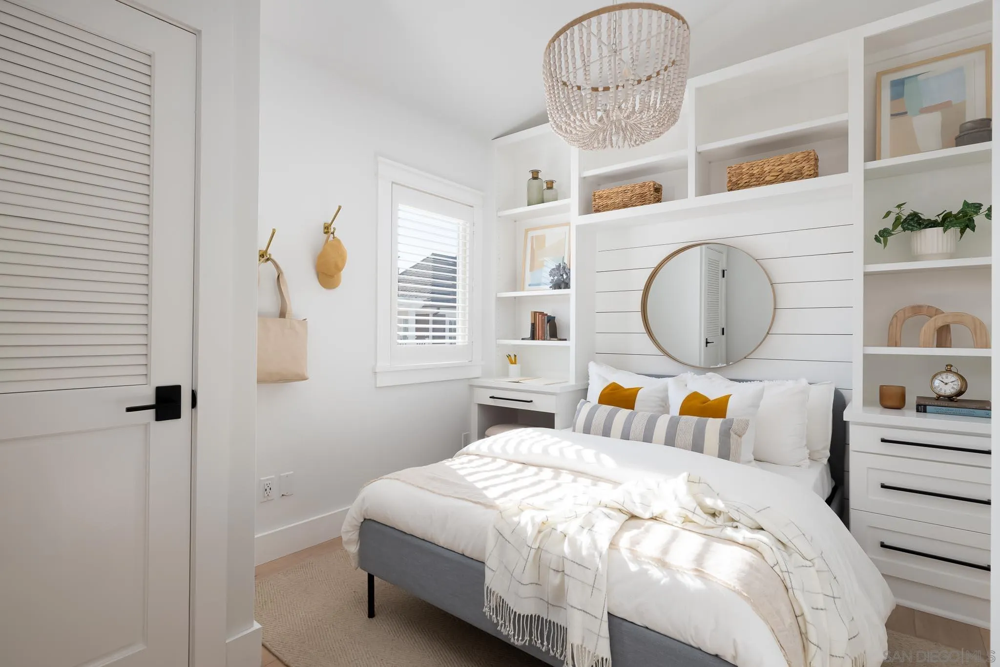 https://cdn.realtyfeed.com/cdn/127/220026650/1083ed39e10f5efe027d9300c1b414a4.webp