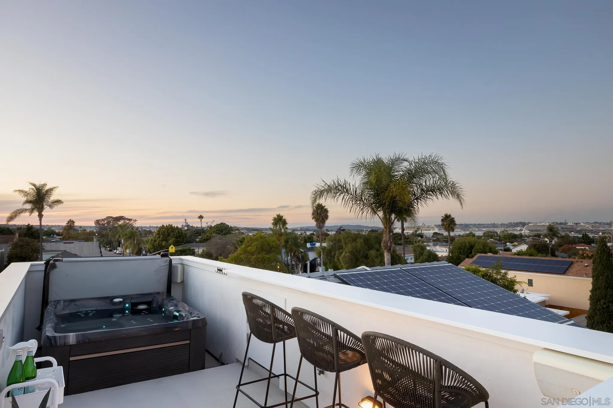 https://cdn.realtyfeed.com/cdn/127/220026650/3ef381060891c16dde65ad6a6a335903.webp