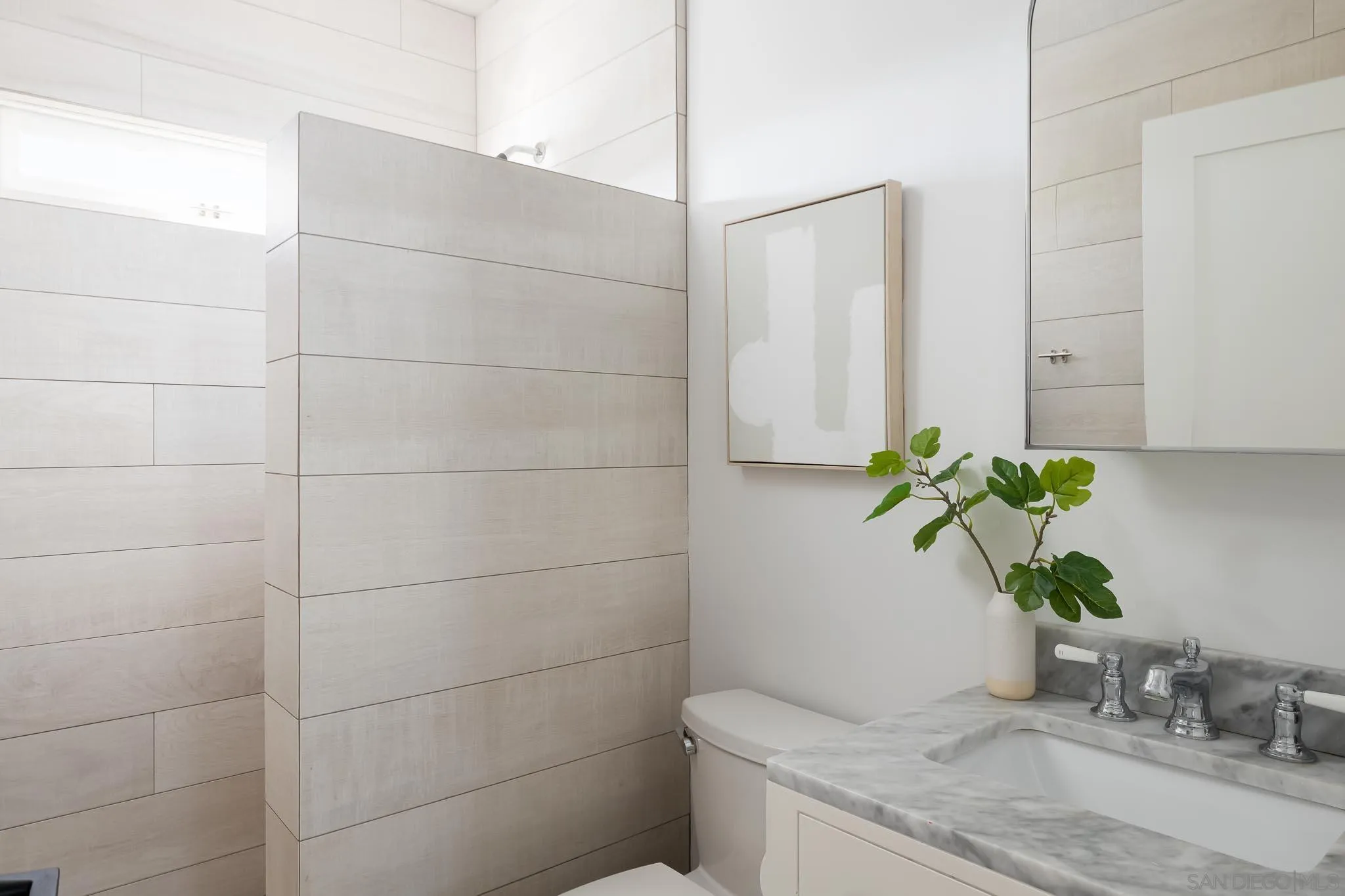 https://cdn.realtyfeed.com/cdn/127/220026650/dcb3cdd5164886616ab9fdc22562e496.webp