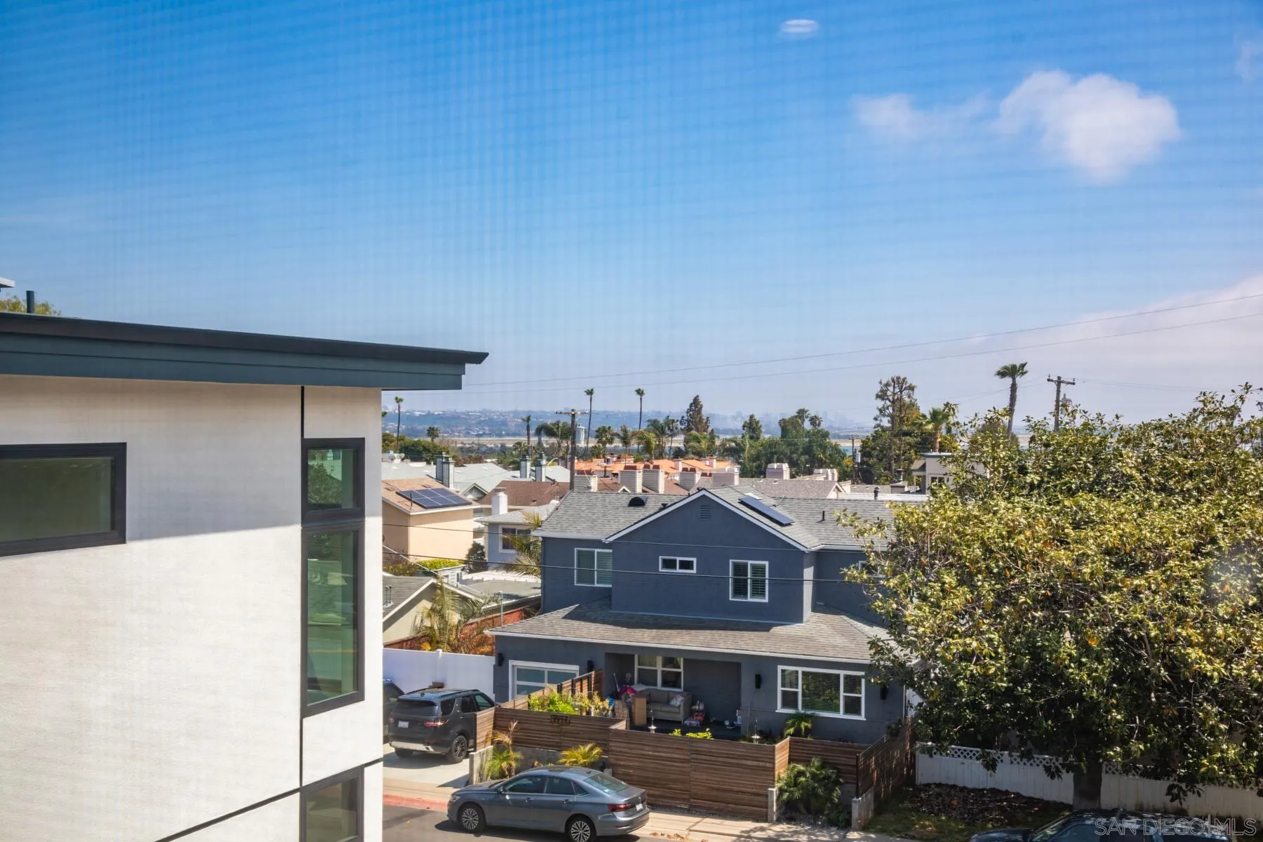 https://cdn.realtyfeed.com/cdn/127/220026706/0c925cf110baaf97109f738bf14b1a61.webp