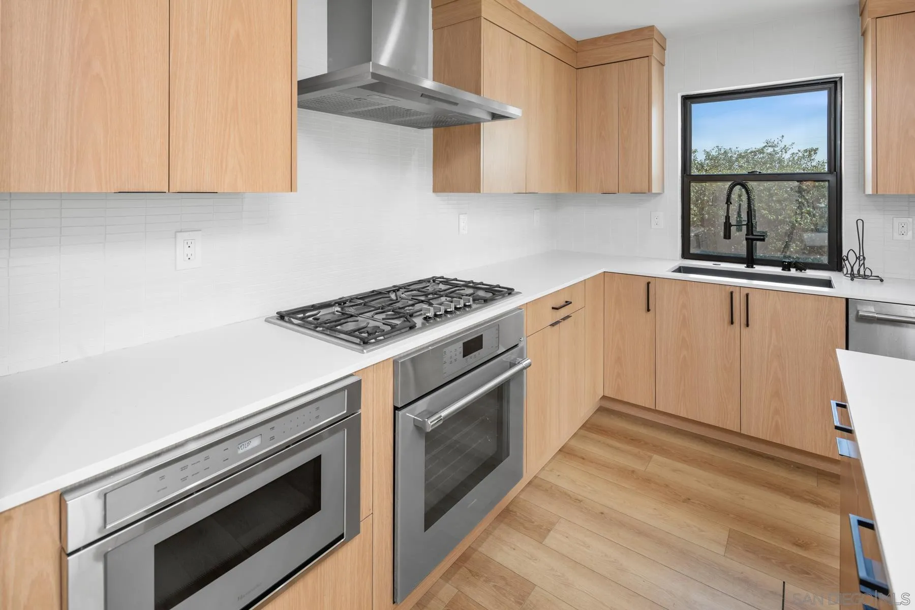https://cdn.realtyfeed.com/cdn/127/220026706/b5468572c5498333ecd50c57d9673720.webp