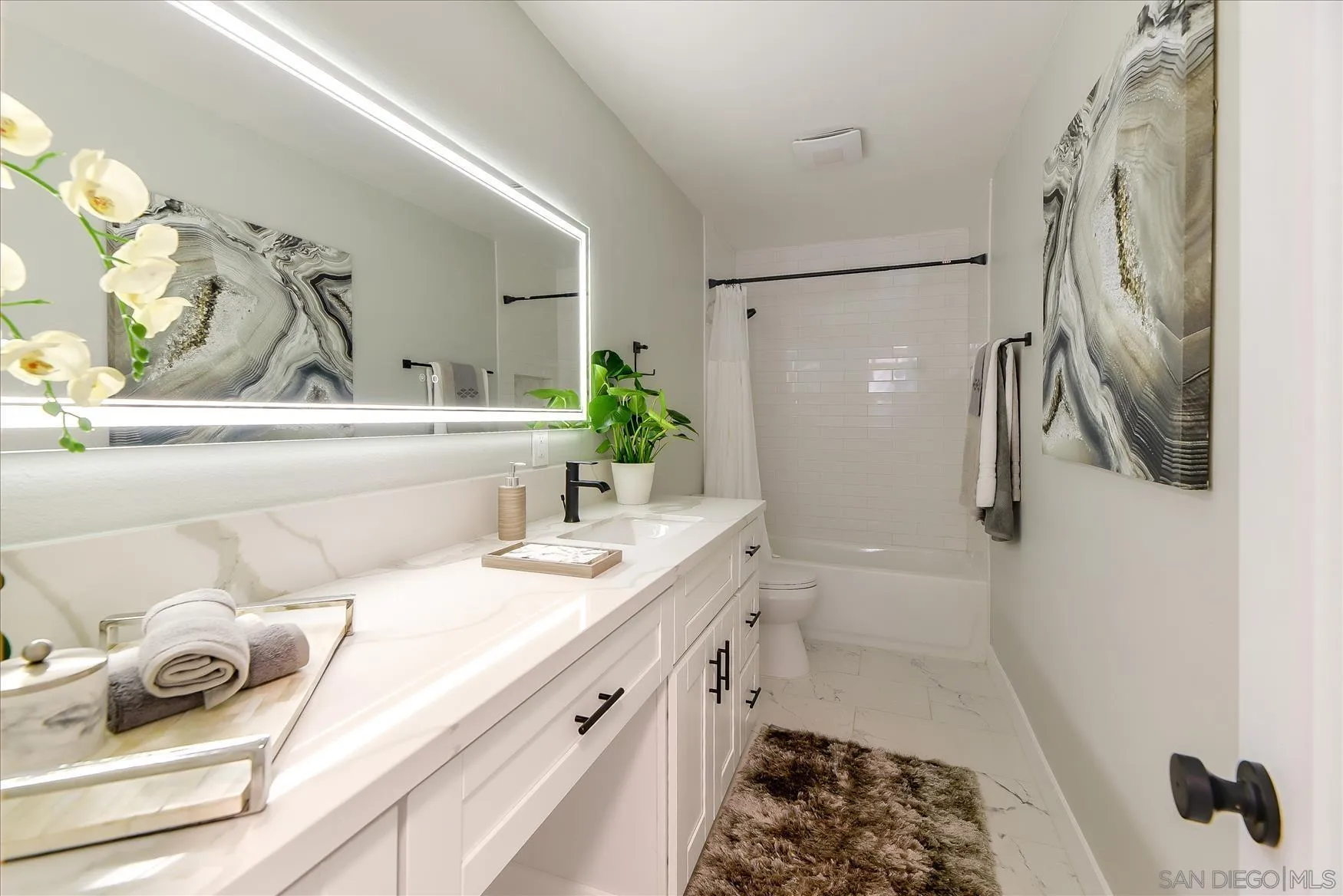 https://cdn.realtyfeed.com/cdn/127/220026809/fc10d989fd73b880b8dfc93ff0940412.webp