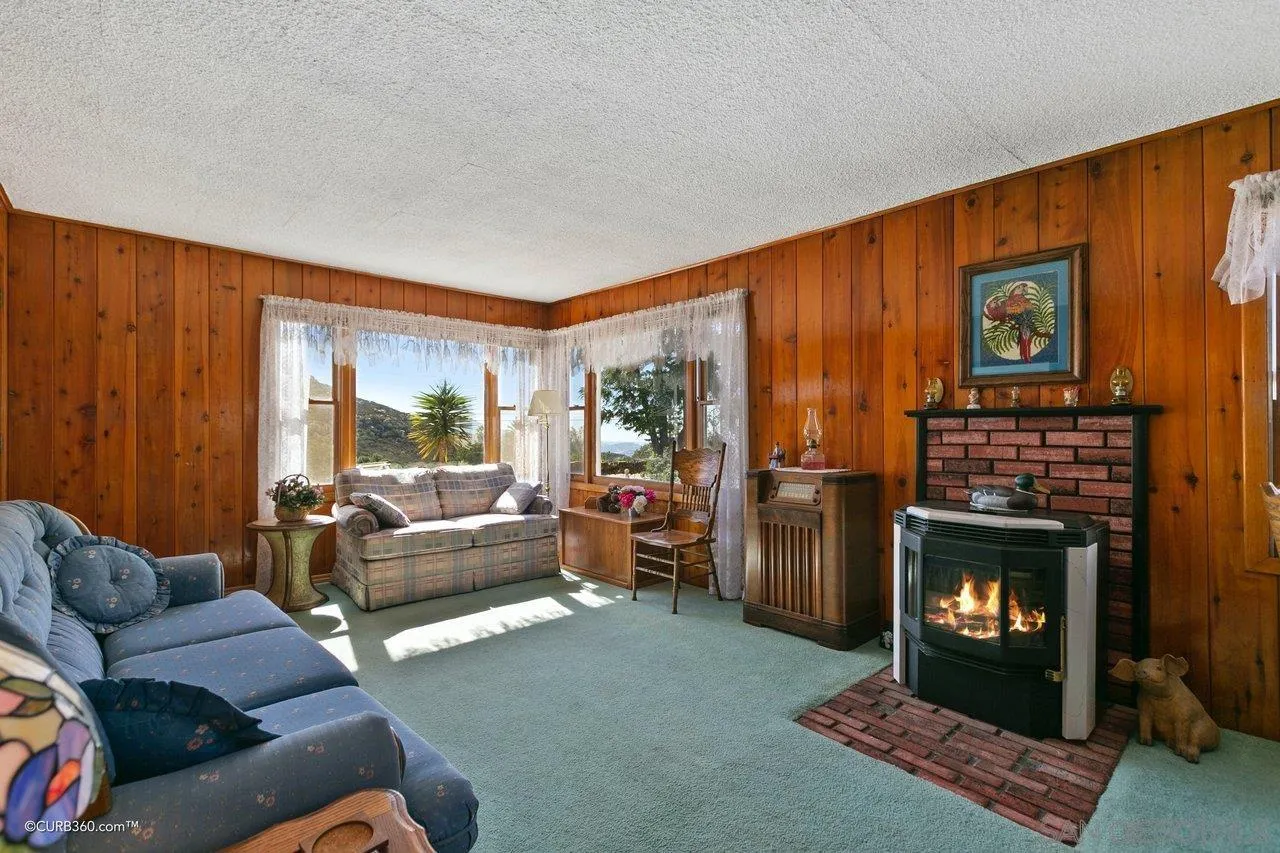 https://cdn.realtyfeed.com/cdn/127/220026902/92a495688d07003e385fcb0d55b335bd.webp