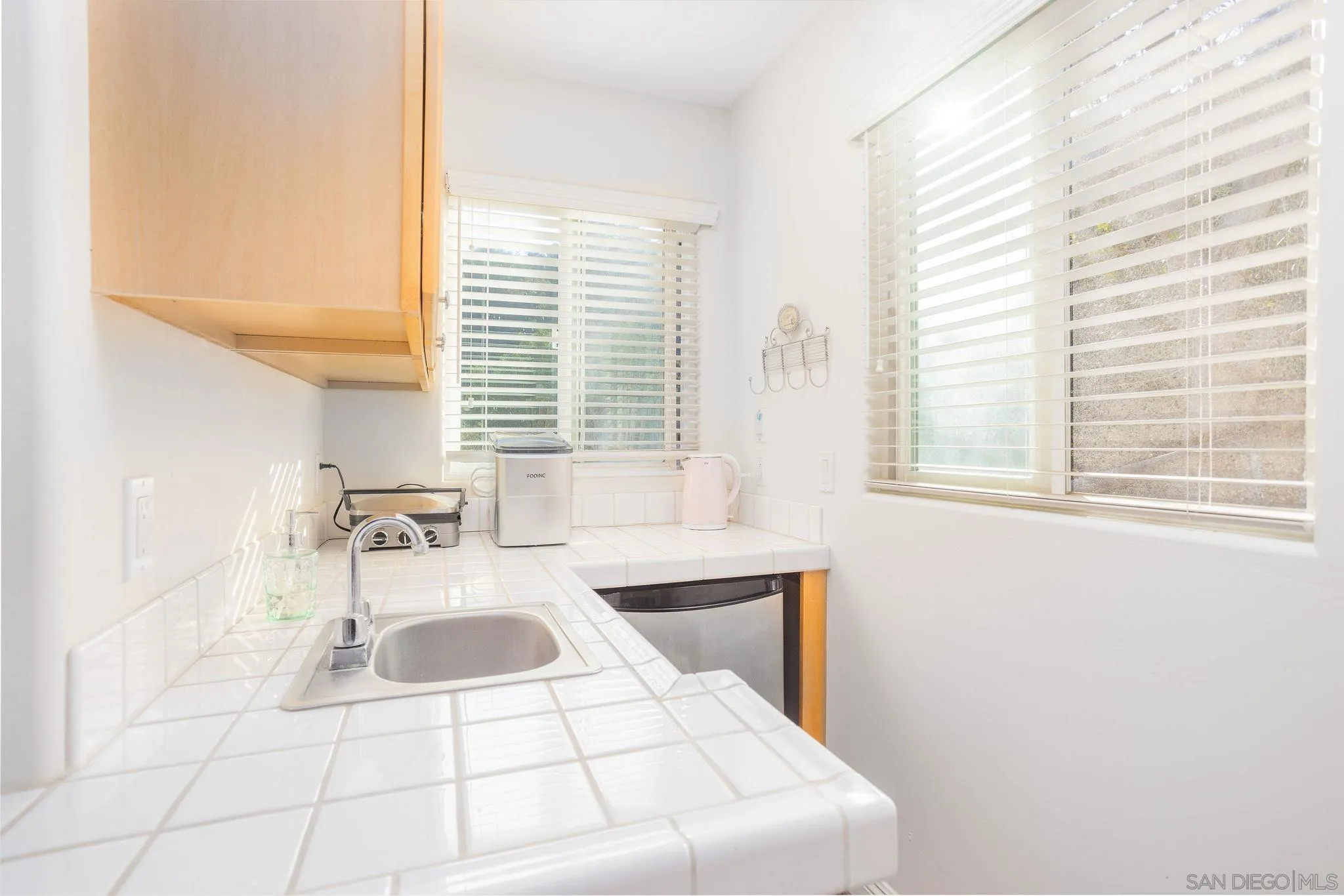 https://cdn.realtyfeed.com/cdn/127/220026914/169228b49873cf3542e813f16ab6b8ce.webp