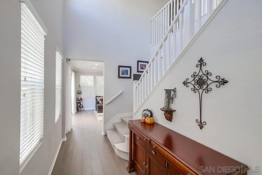 https://cdn.realtyfeed.com/cdn/127/220027149/8bb25213203150aab377b265a8b7f3f4.webp